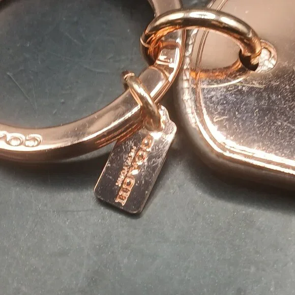 RARE! Coach Hangtag Military Dog Tag Style Key Chain Fob Bag Charm Rose Gold - Picture 2 of 6